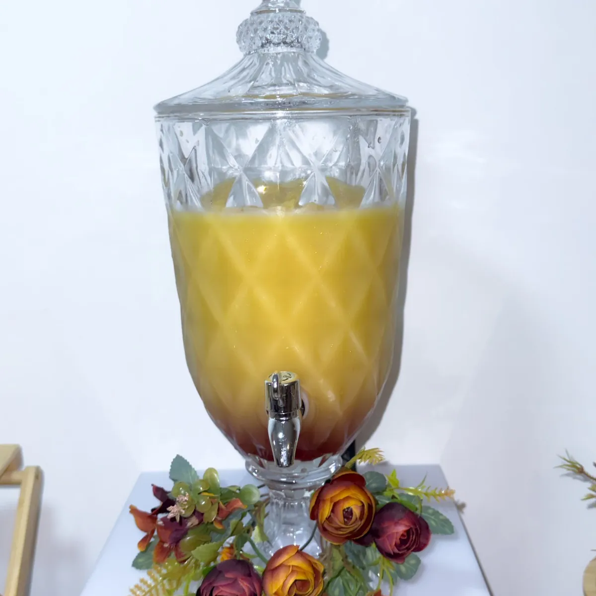 Fontaine jus de gingembre & fleurs d'automne — Prestige Unions traiteur Lyon