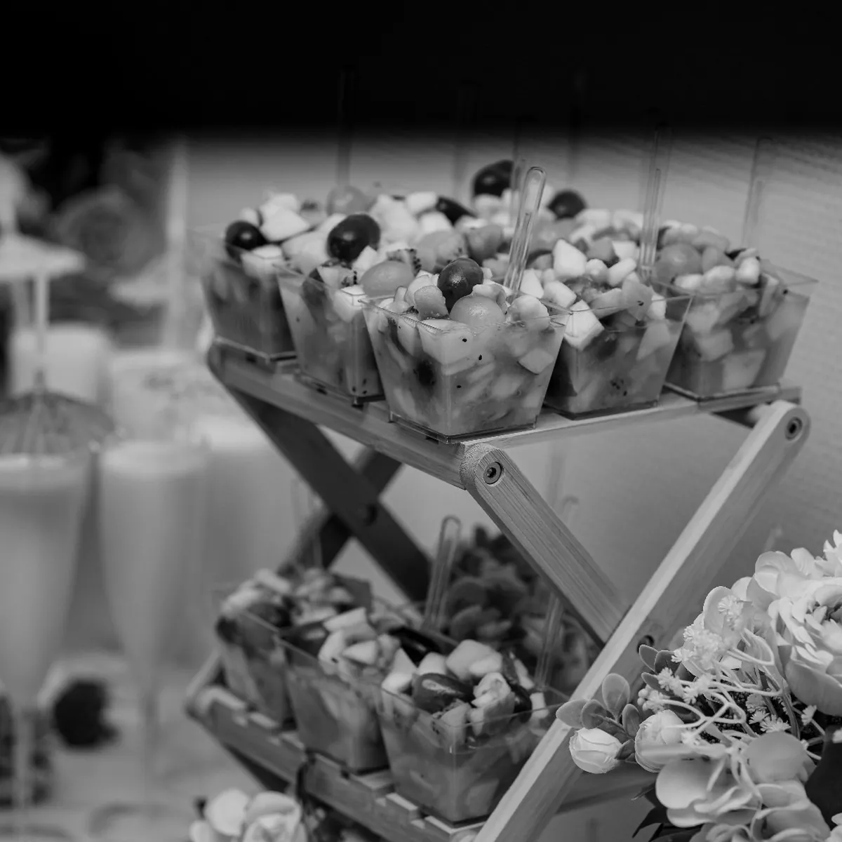 Verrines de fruits — mise en scène florale — Prestige Unions traiteur Lyon